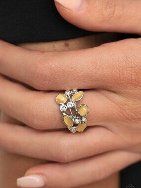 Paparazzi Jewelry Accessories - Leafy Luster - Yellow Ring - Vintage